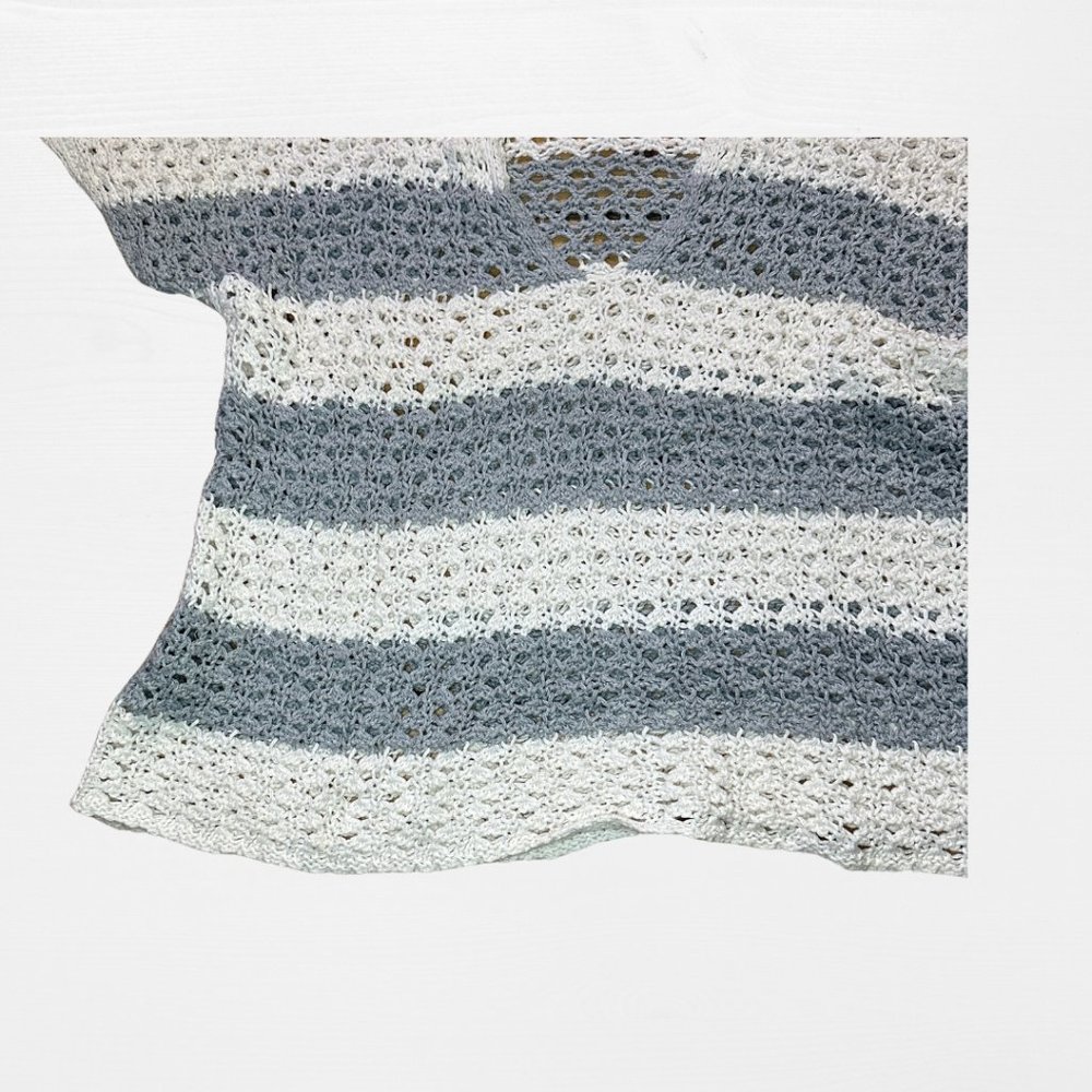 SOLD grey and white striped knit short sleeve low cut sweater hood mossimo XXL - Picture 5 of 11